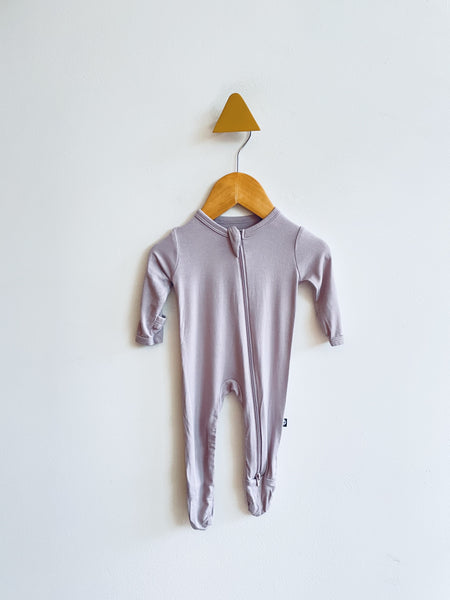 Kyte REALLY LOVED Bamboo Sleeper - Lavender (marks on sleeve) (0M)