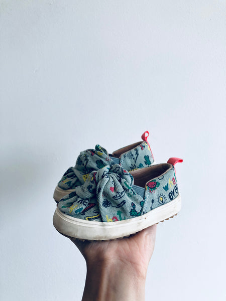 Zara Graphic Denim Shoes (20)